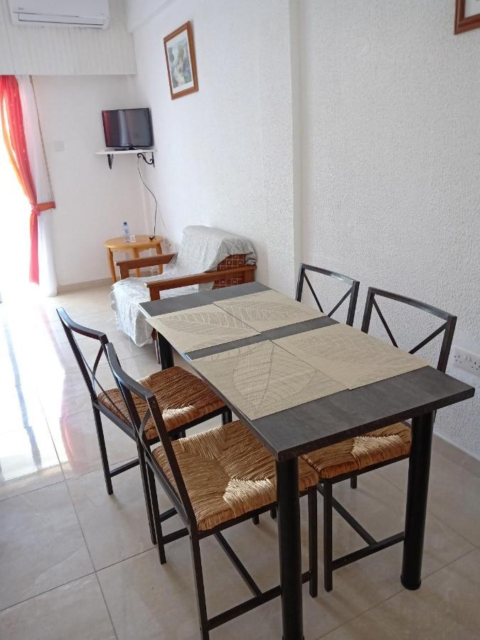 1 Bedroom Apartment Ларнака Экстерьер фото